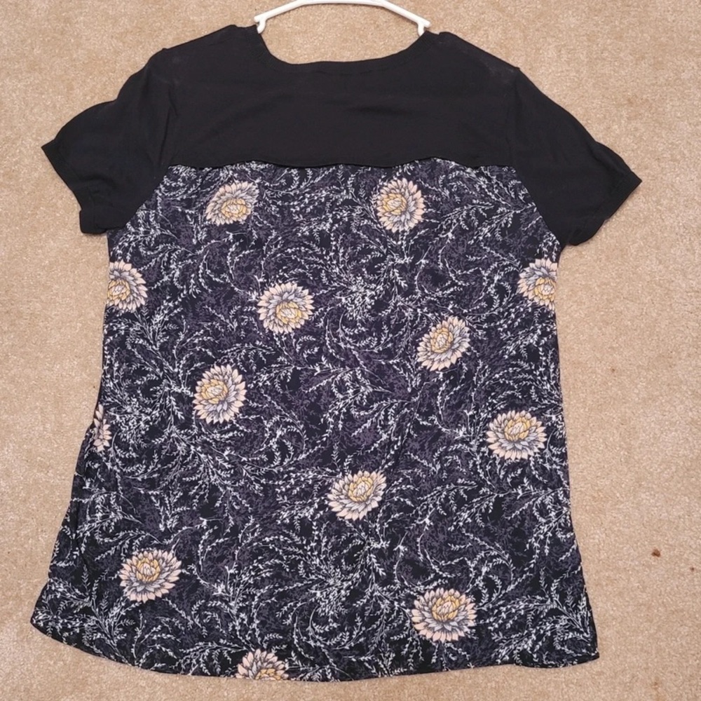 LOFT Black Layered Short-Sleeve Top with Printed Hem - Picture 3 of 3